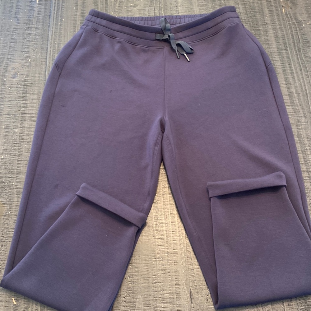 Spanx Air Essentials tapered leg jogger.